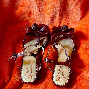 Sandals, size 7.5, Poetic License, red leather